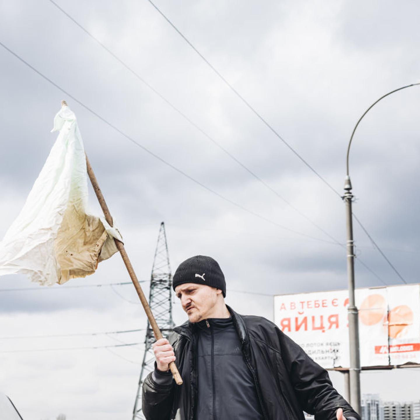 Thousands Of Ukrainian Civilians Flee Due To Russian Attacks In Irpin