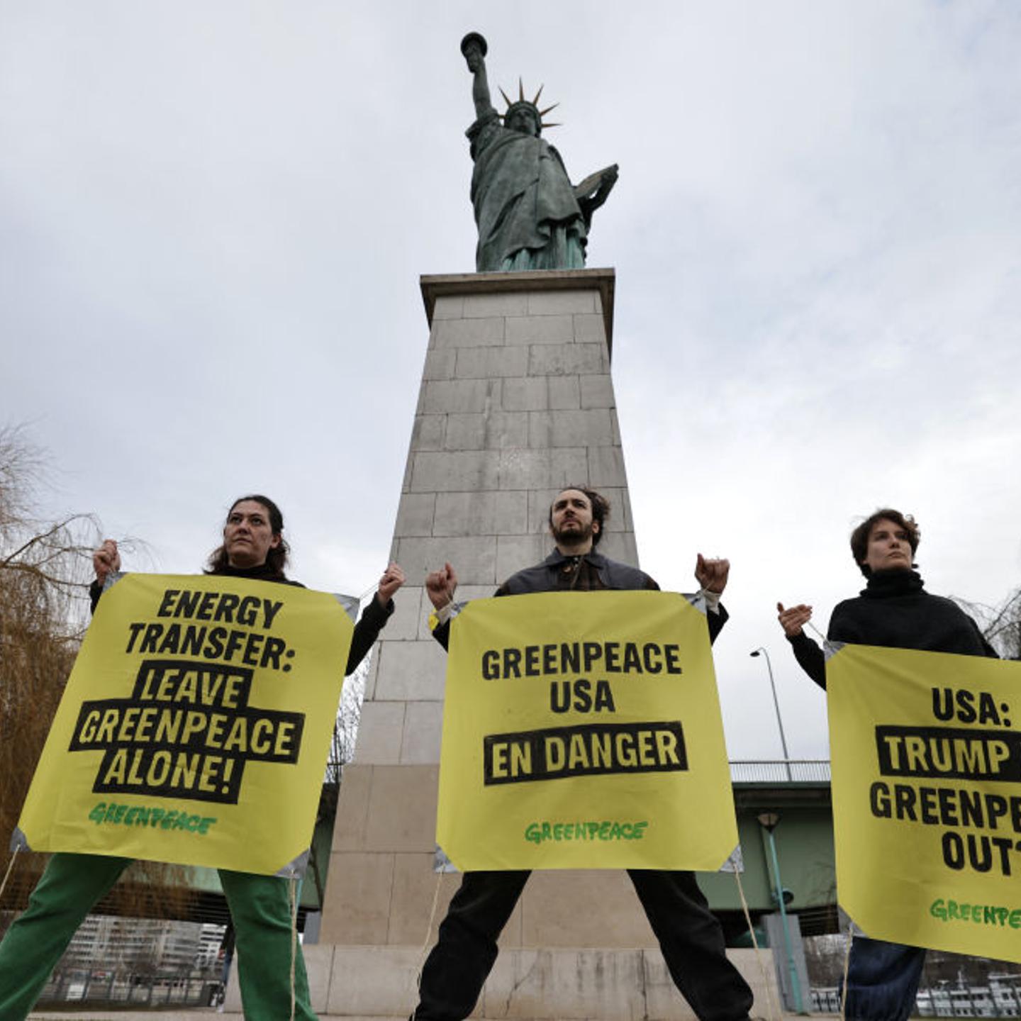 FRANCE-ENVIRONMENT-GREENPEACE-PROTEST
