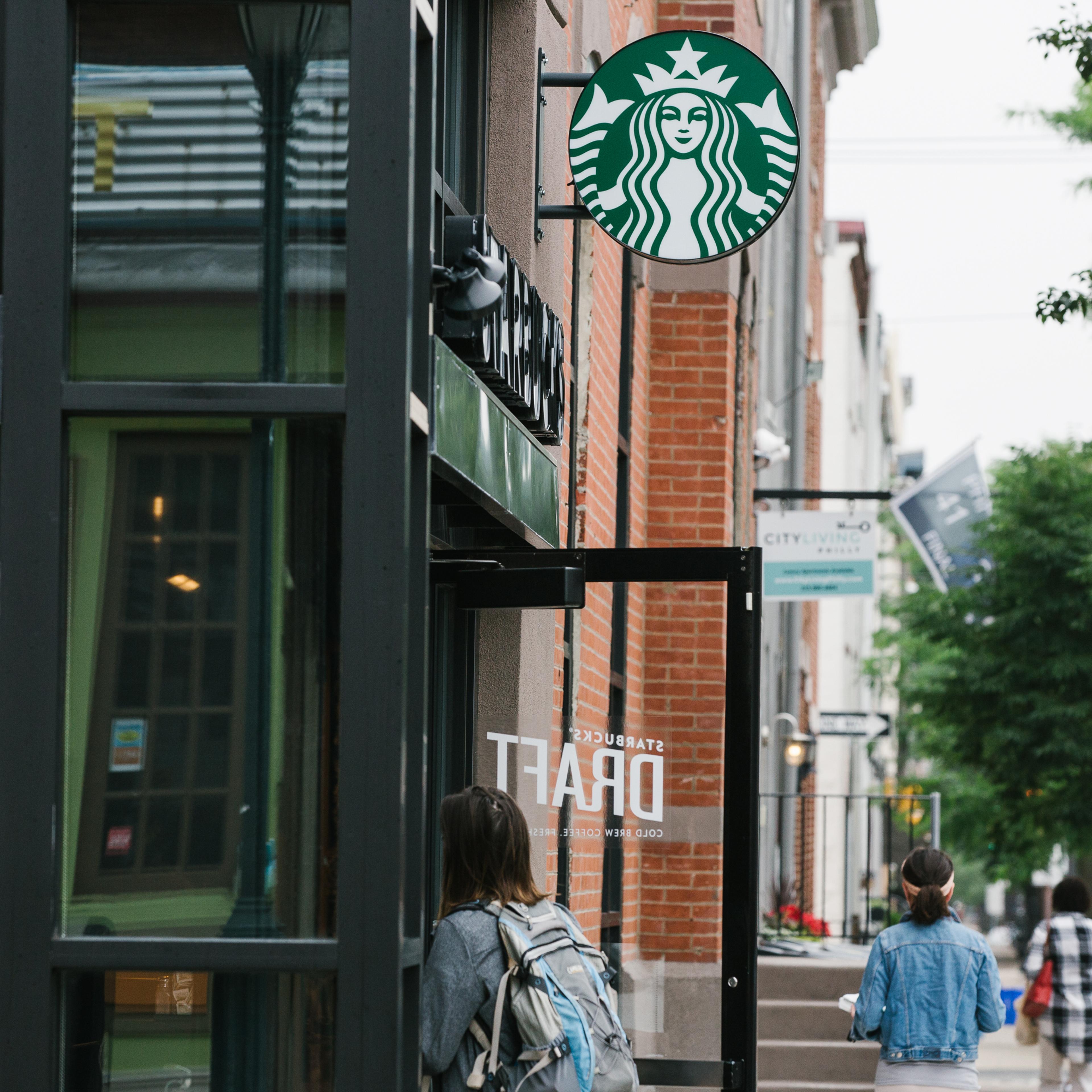 Starbucks Corp. Hold Employee Racial-Bias Training, Shutting 8,000 US Locations