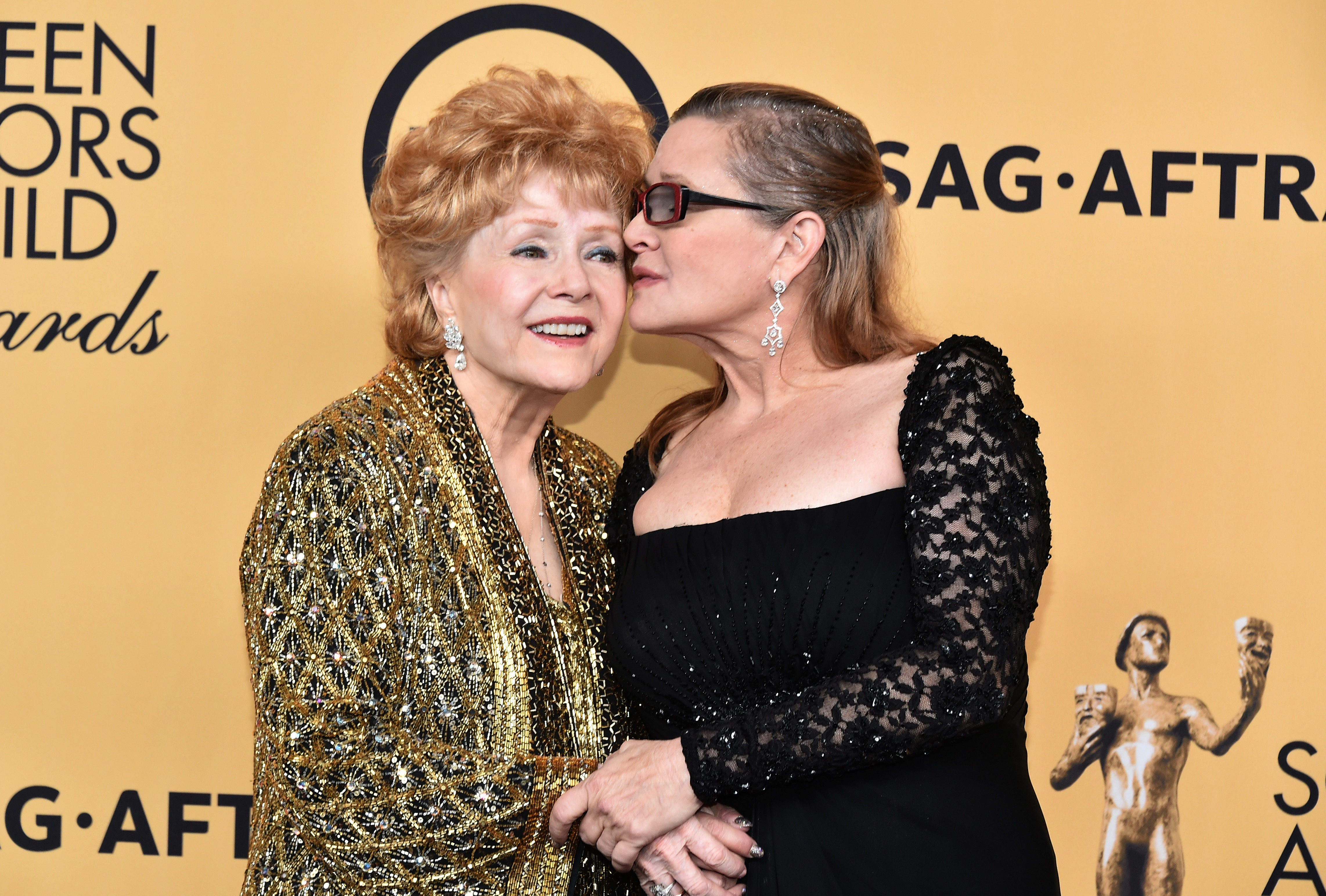 debbie reynolds carrie fisher joint funeral