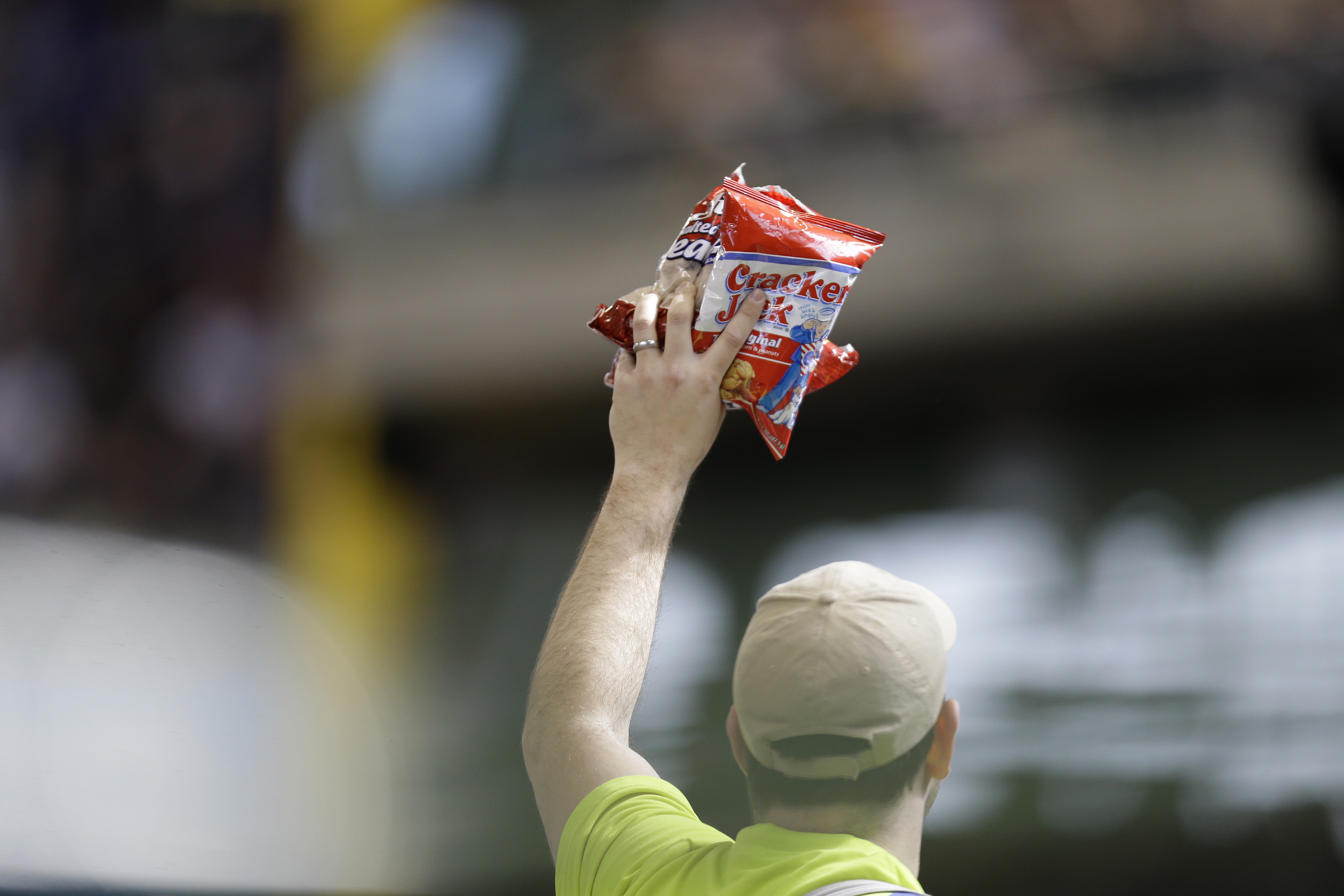 Chicago Cubs v Milwaukee Brewers