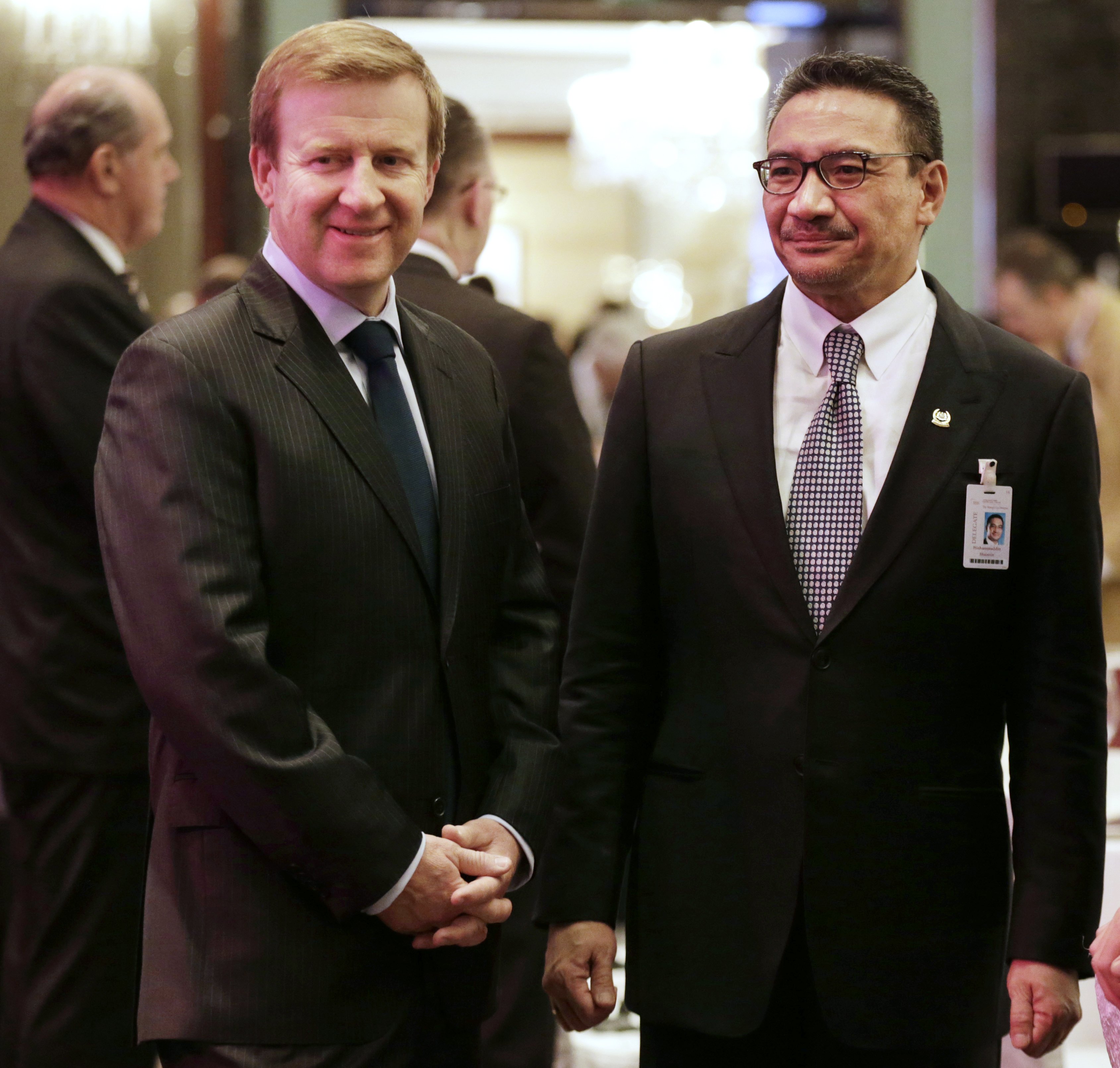 Jonathan Coleman, Hishammuddin Hussein