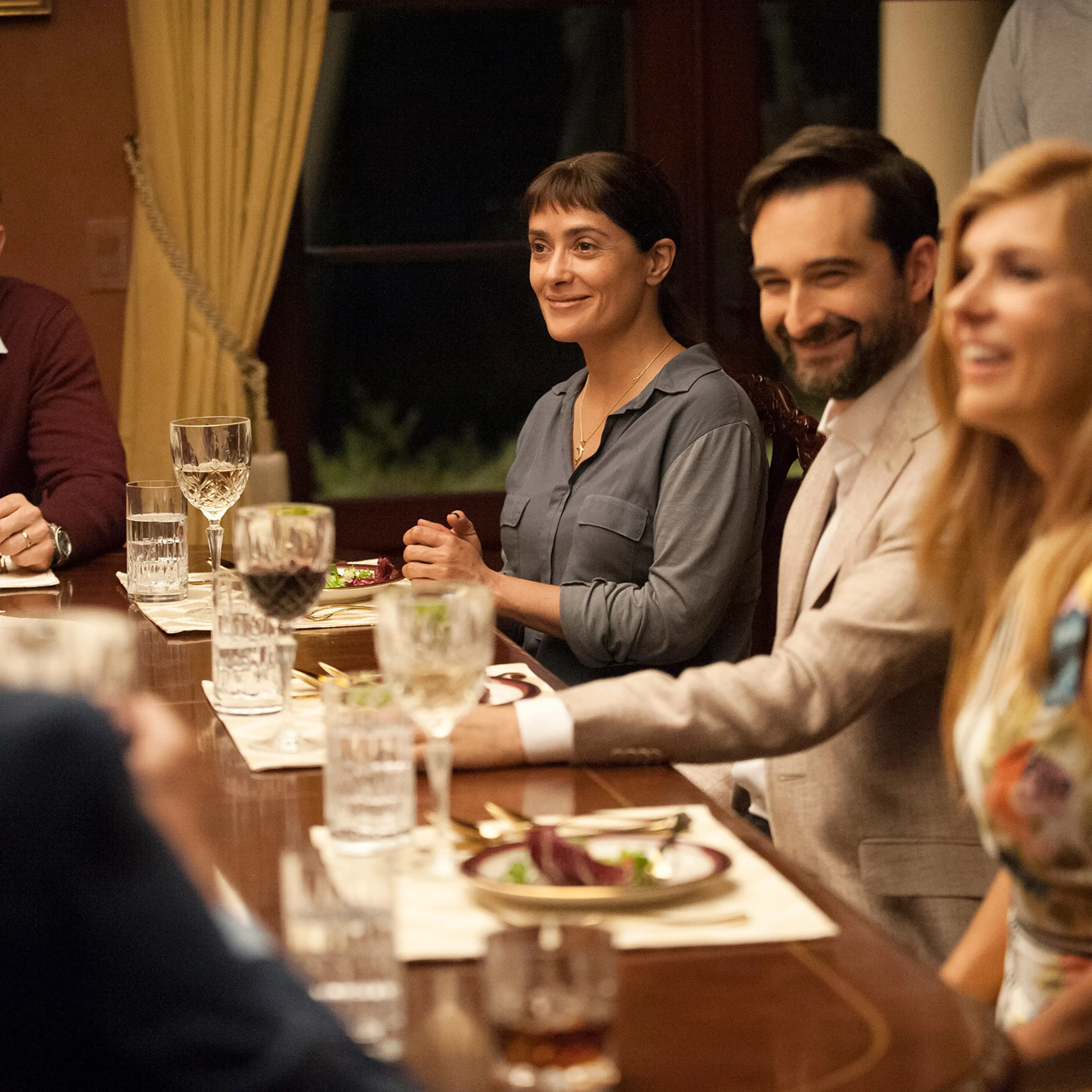 beatriz-at-dinner-salma-hayek