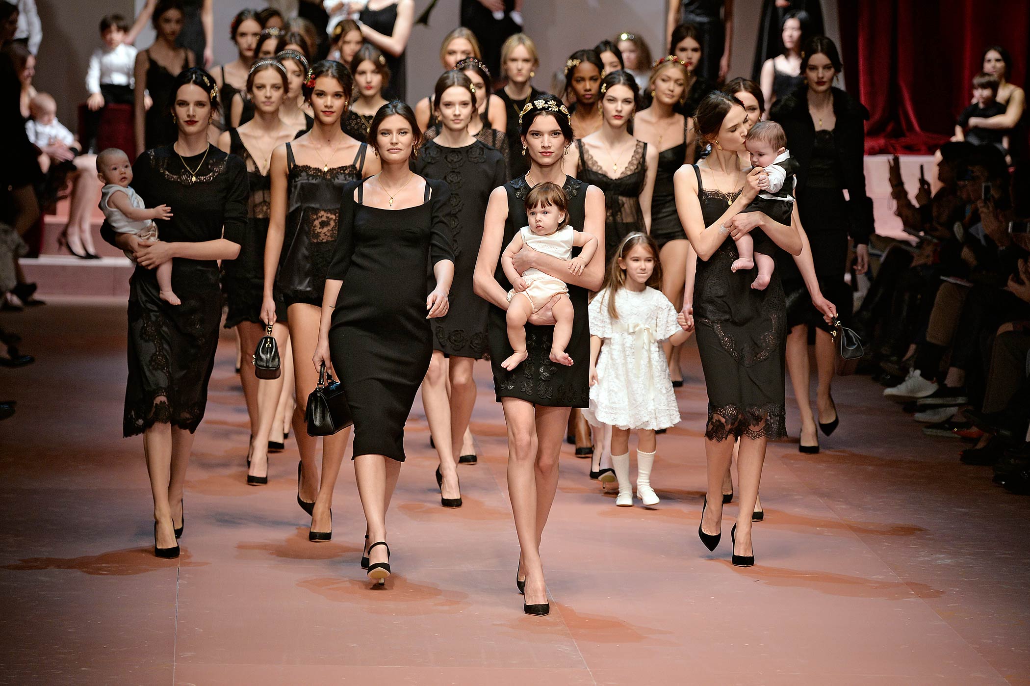 Milan Fashion Week: Dolce and Gabbana's Show Celebrates Mothers