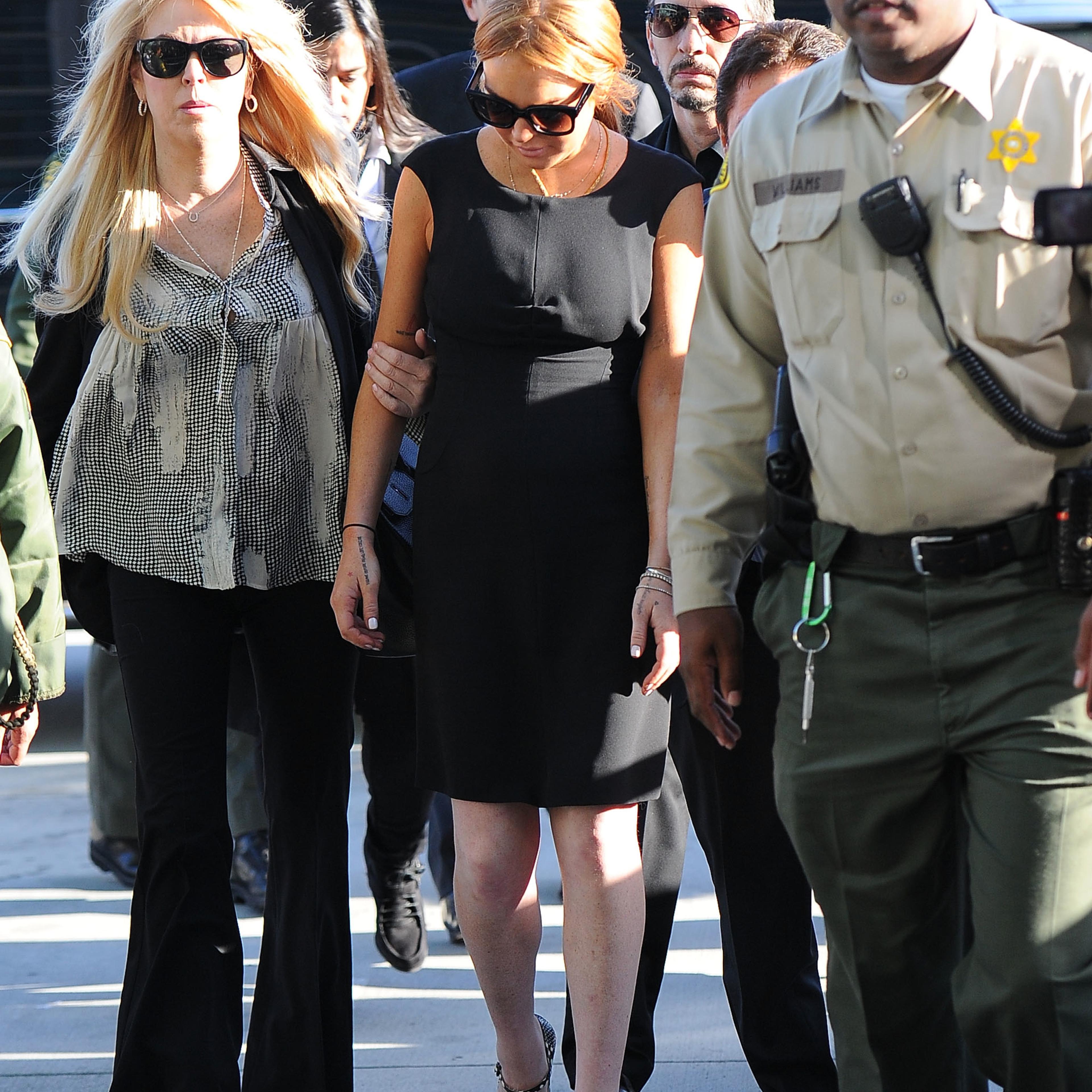 Lindsay Lohan Appears At Court