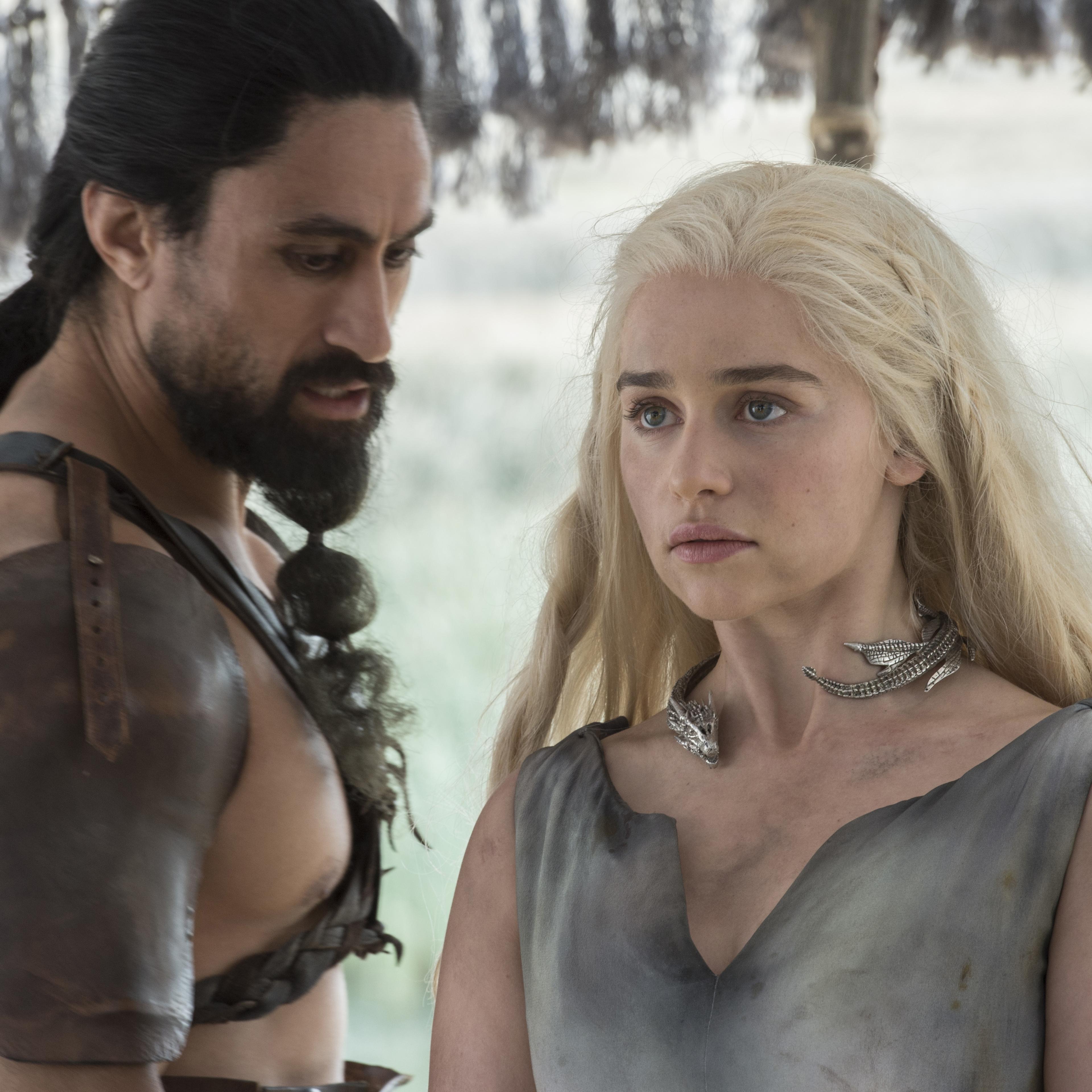 Joe Naufahu and Emilia Clarke in season 6, episode 1 in Game of Thrones.