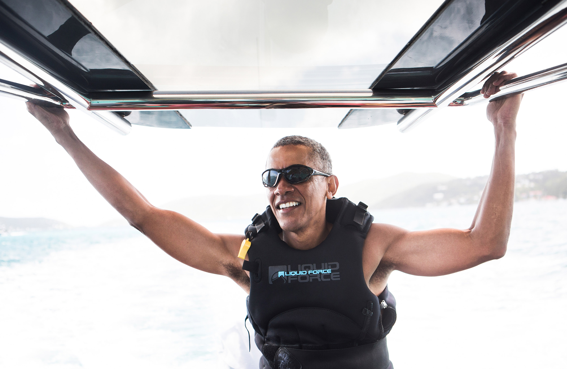 timeline-president-obama-post-white-house-vacation-kitesurf-boat