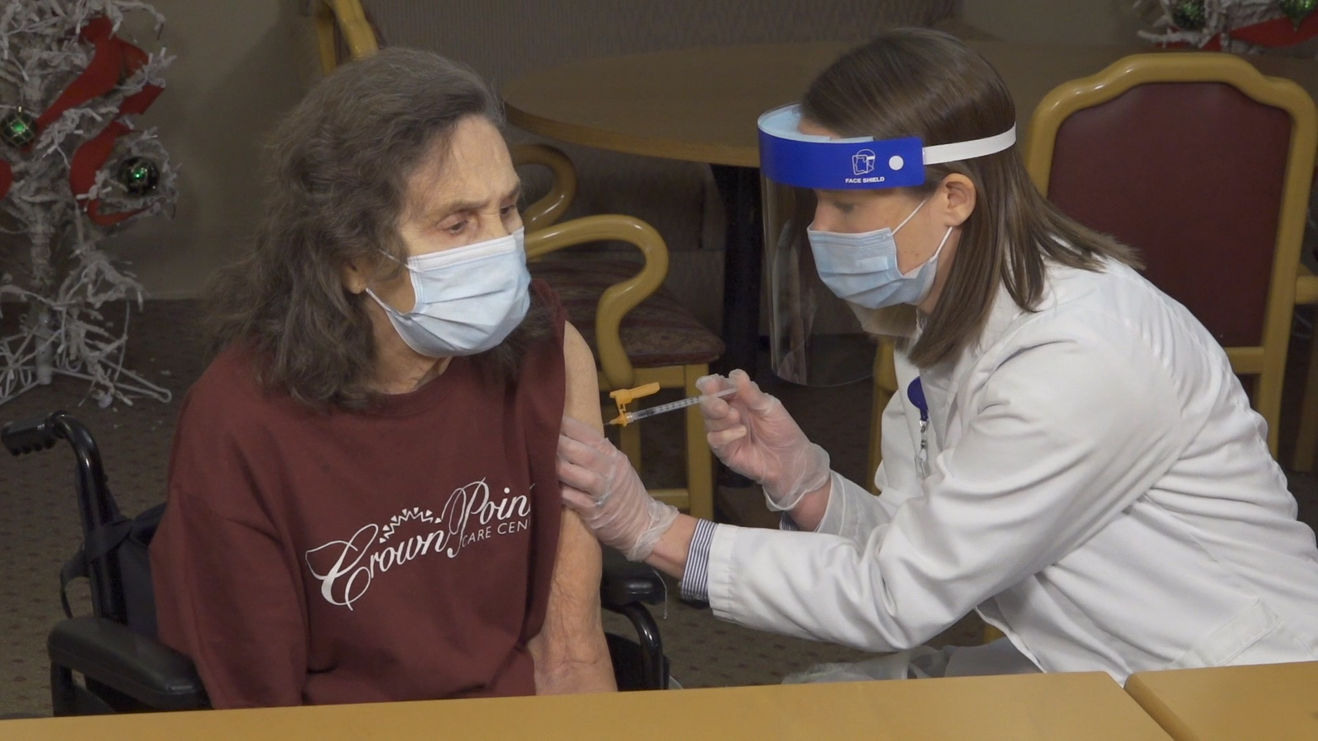 Rebecca Meeker gets vaccinated for COVID-19 on Dec. 18