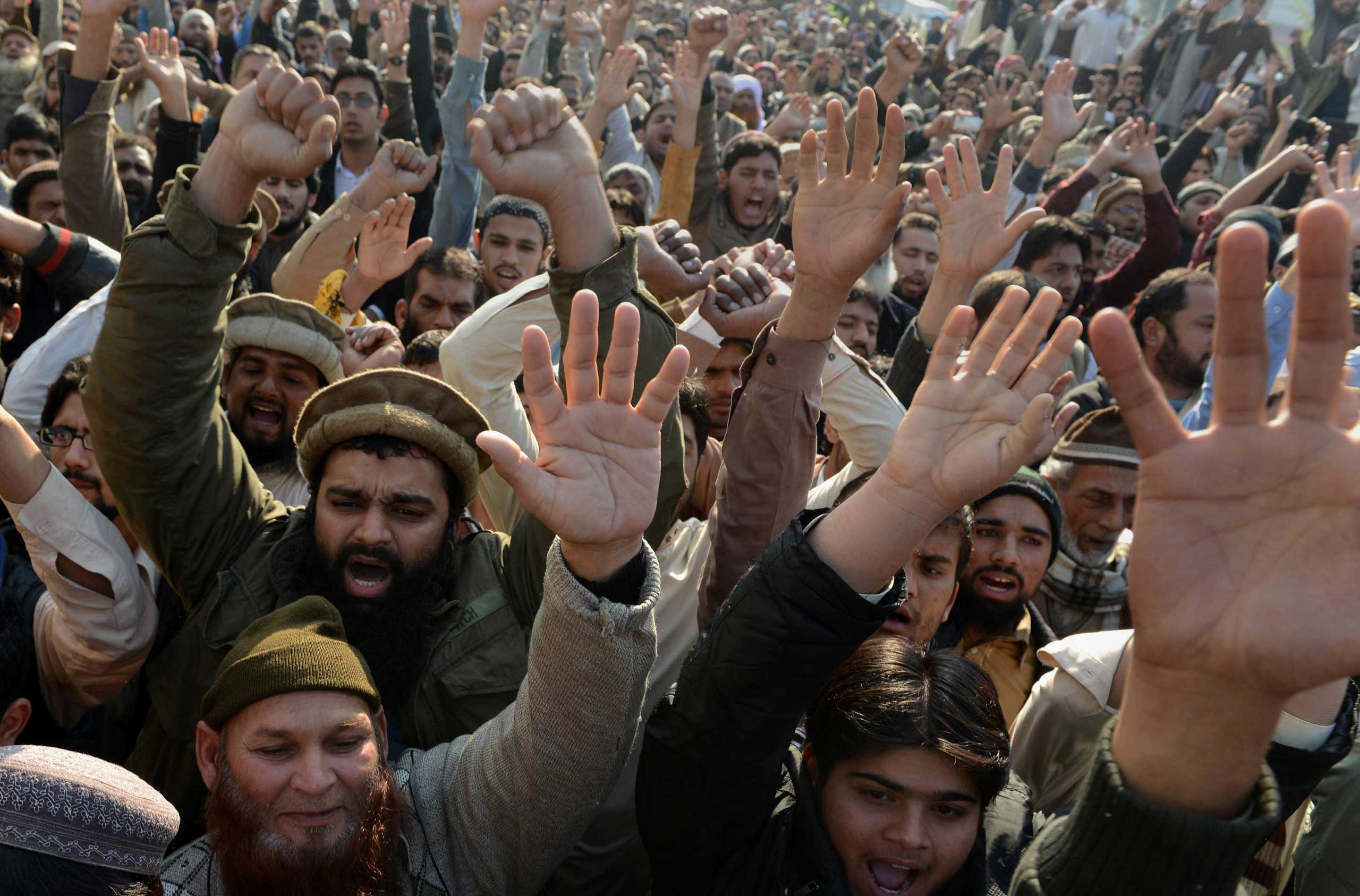 PAKISTAN-FRANCE-ATTACKS-CHARLIE-HEBDO