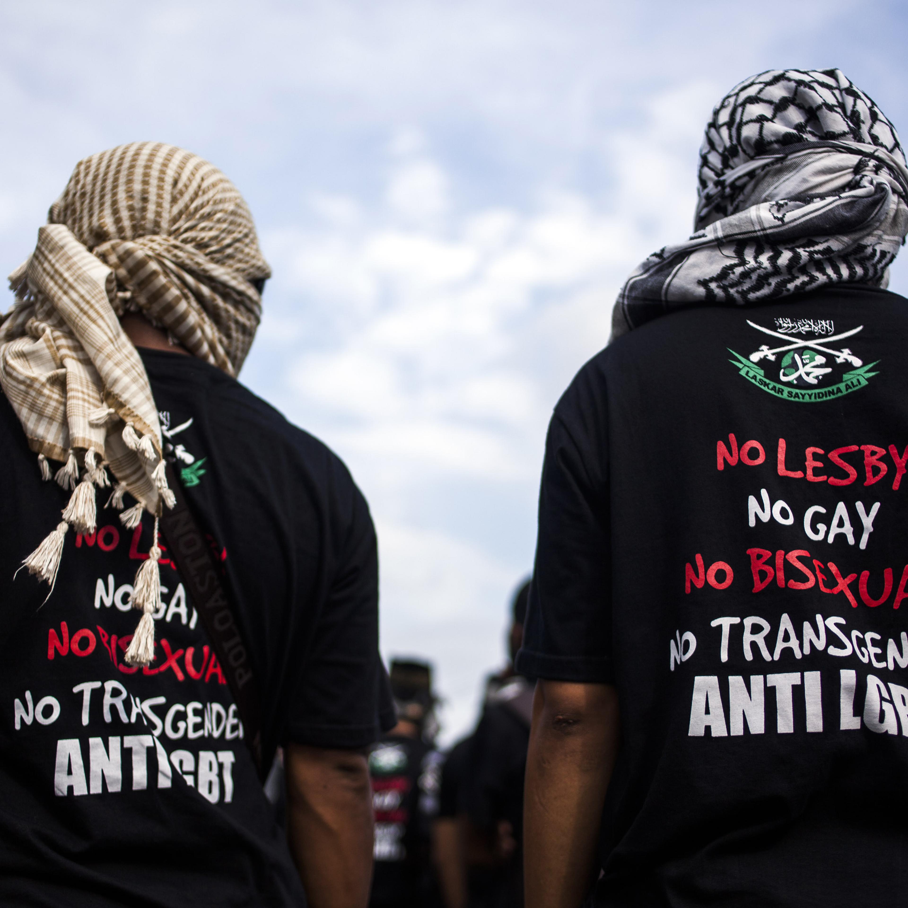 TOPSHOT-INDONESIA-RIGHT-HOMOSEXUALITY