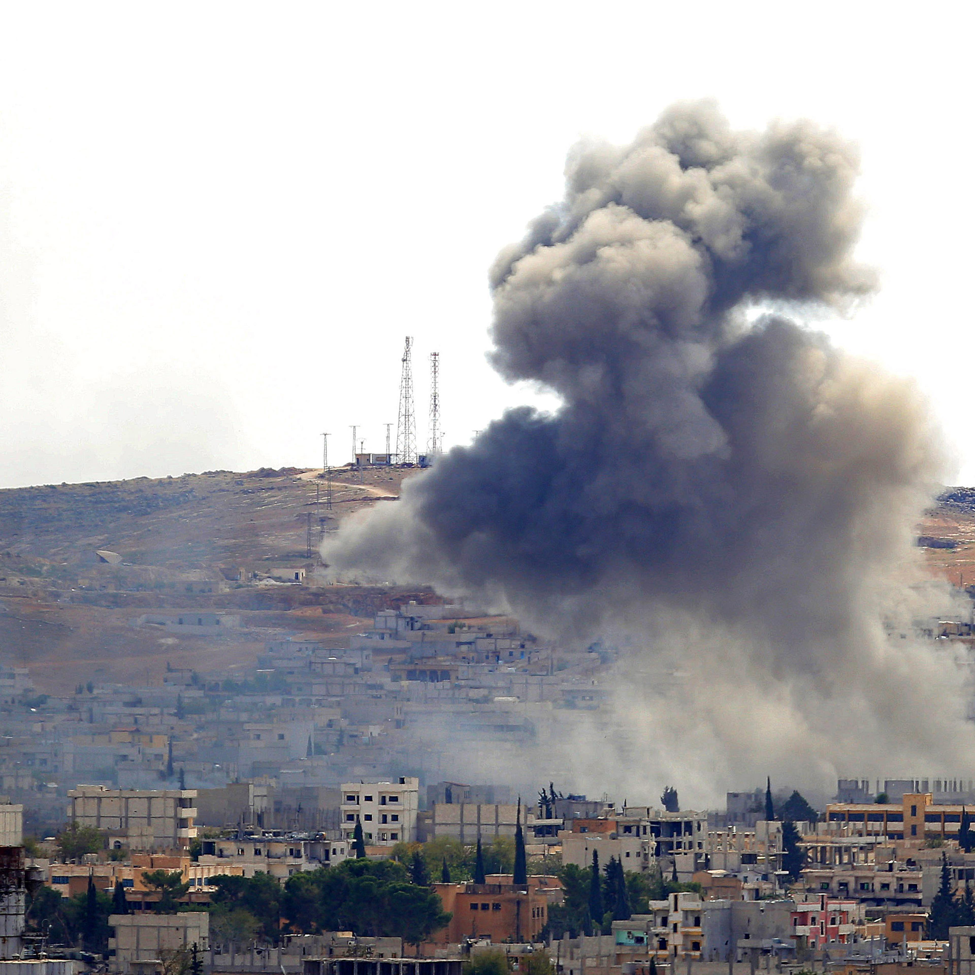 US-led coalition forces hit ISIL targets in Kobani