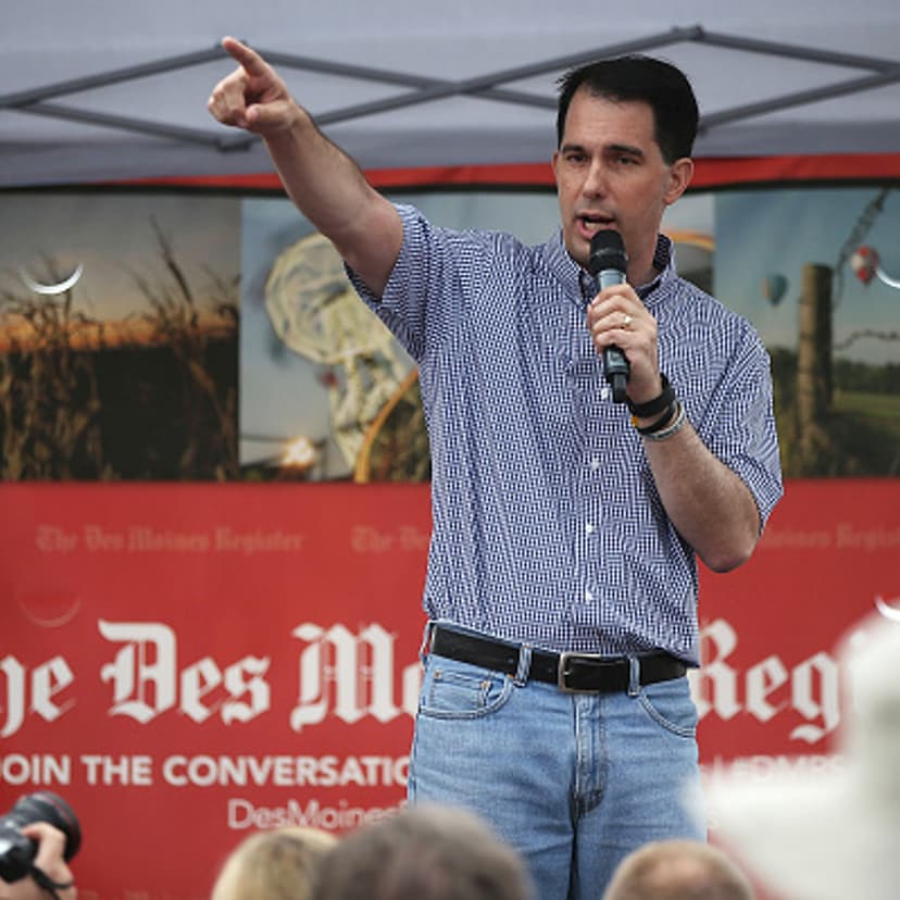 Republican presidential candidate and Wisconsin Gov. Scott Walker speaks to fairgoers during the Iowa State Fair on August 17, 2015 in Des Moines, Iowa.