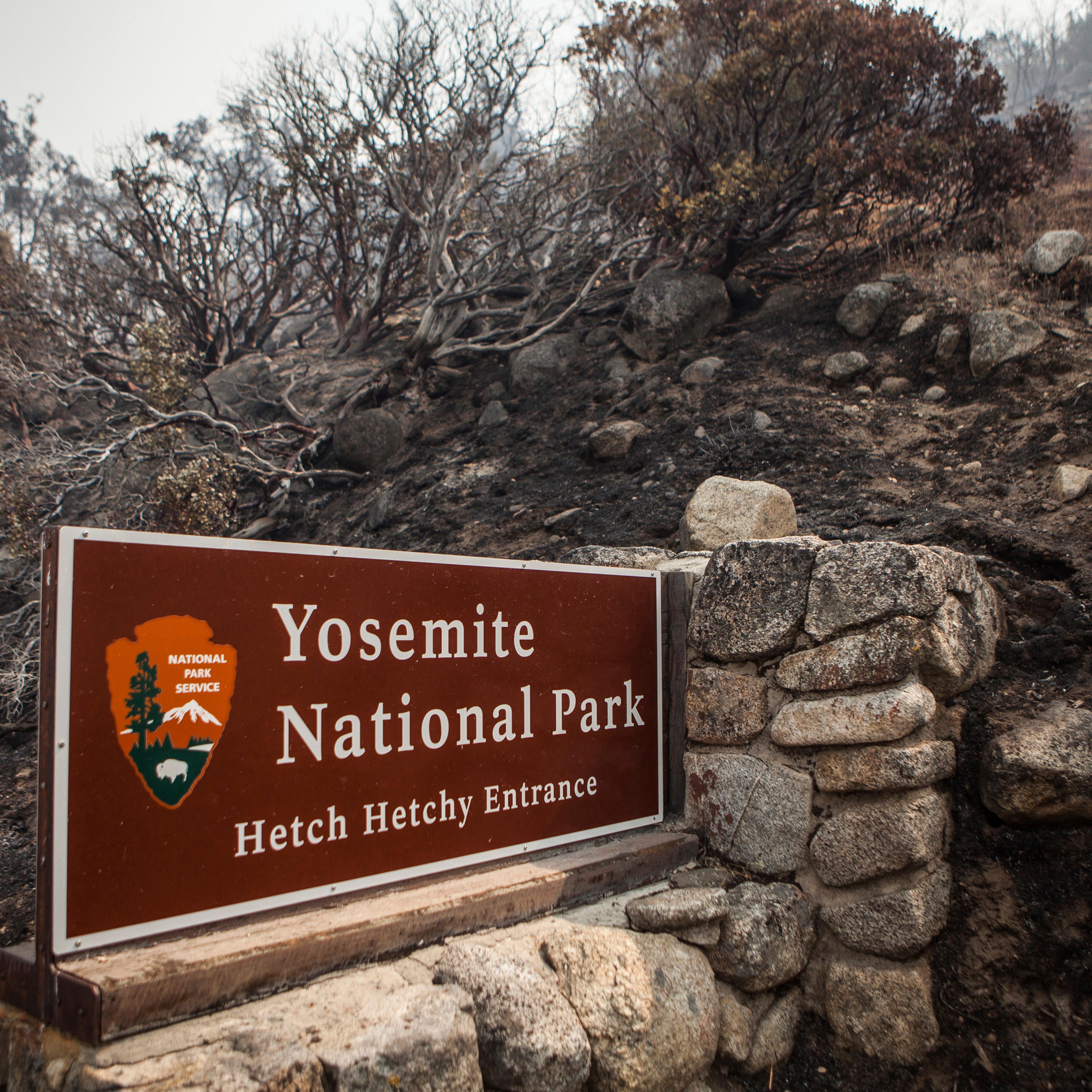 sign yosemite National Park California
