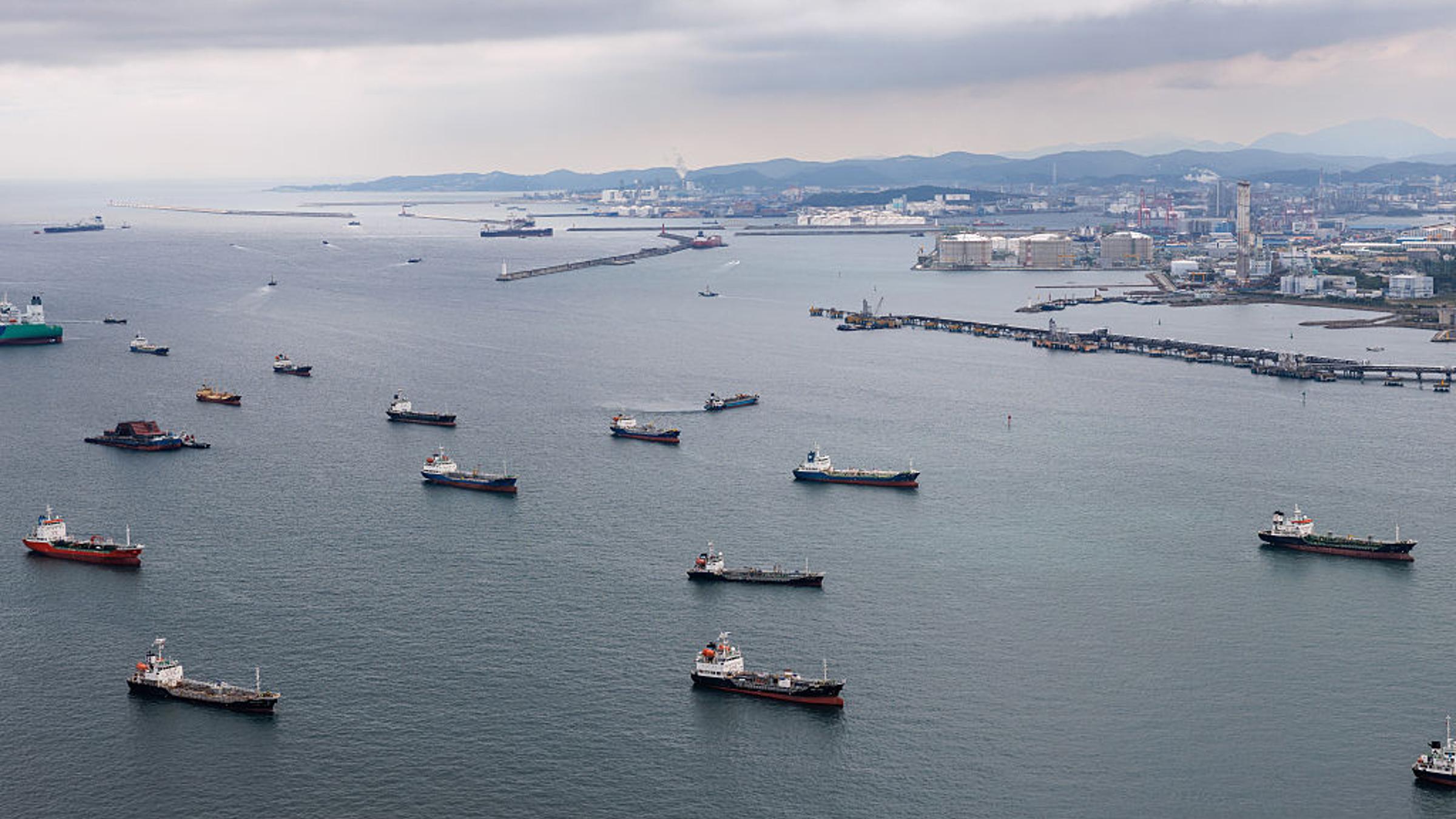 Iran Strikes Vessel in Strait of Hormuz, Threatening More Shipping Disruptions