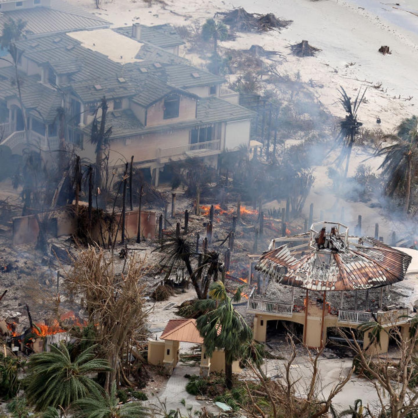 Hurricane Ian Slams Into West Coast Of Florida