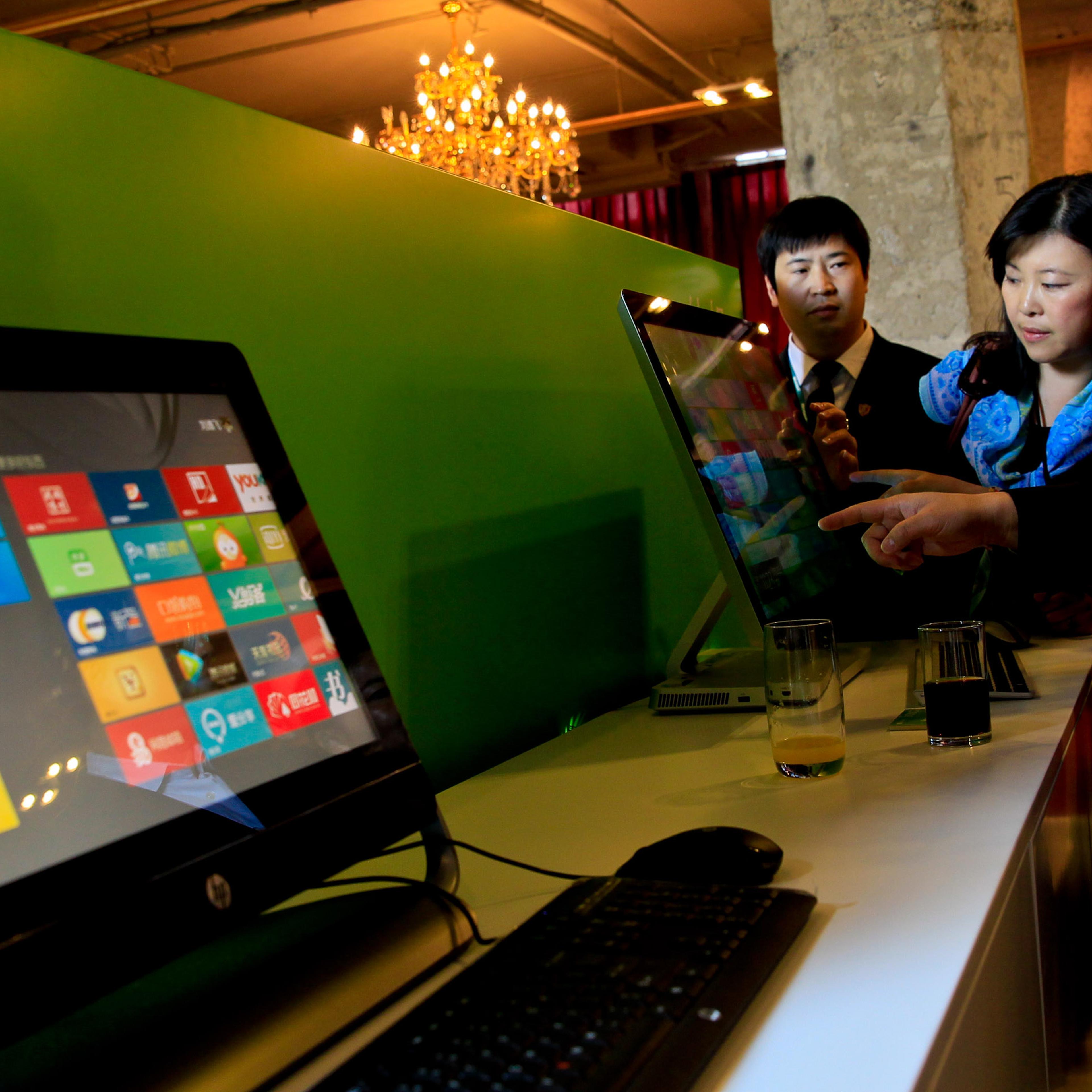 Microsoft celebrates upcoming Windows 8 in China