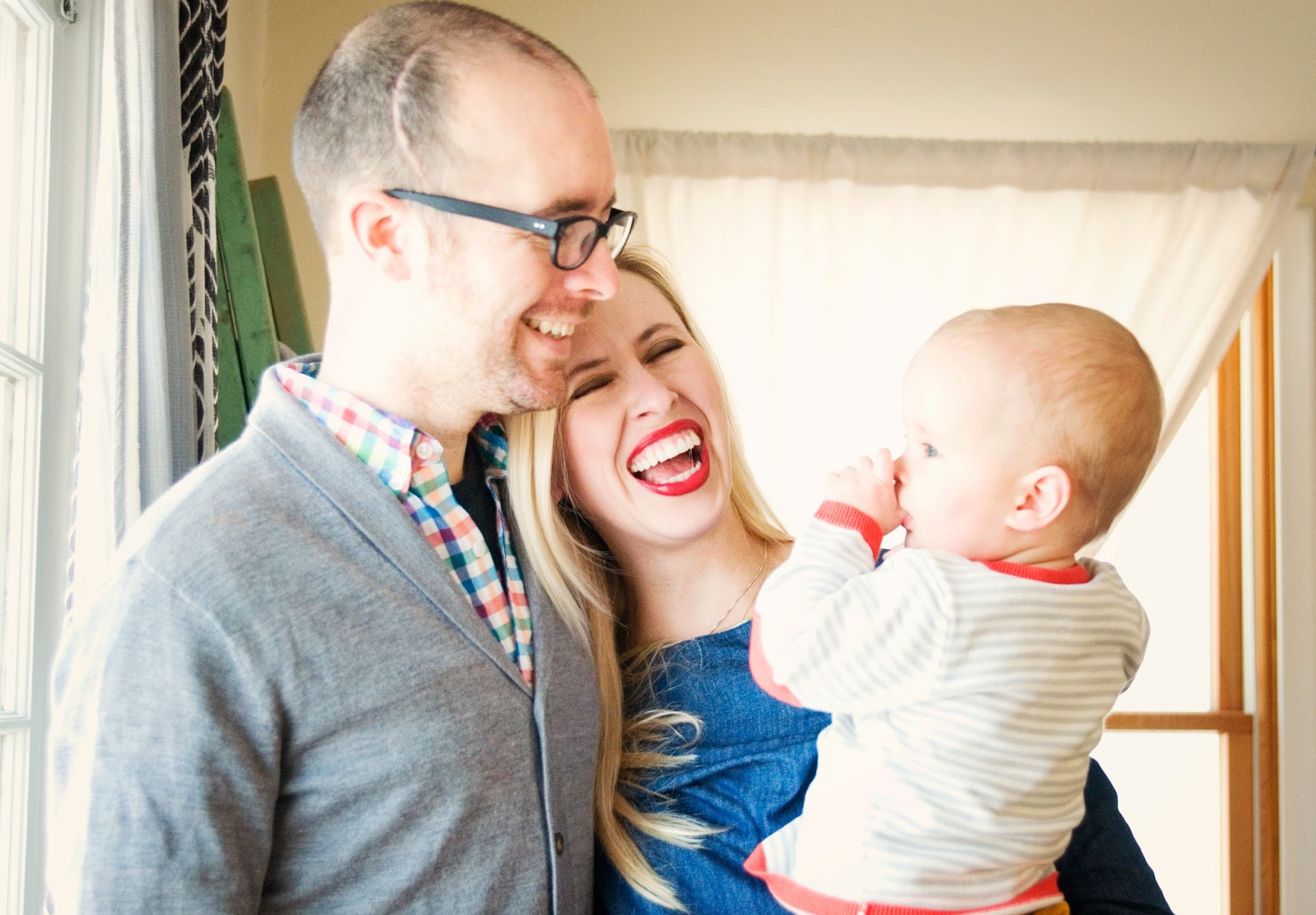 Aaron Purmort, with Nora McInerny Purmort and their son in 2014.
