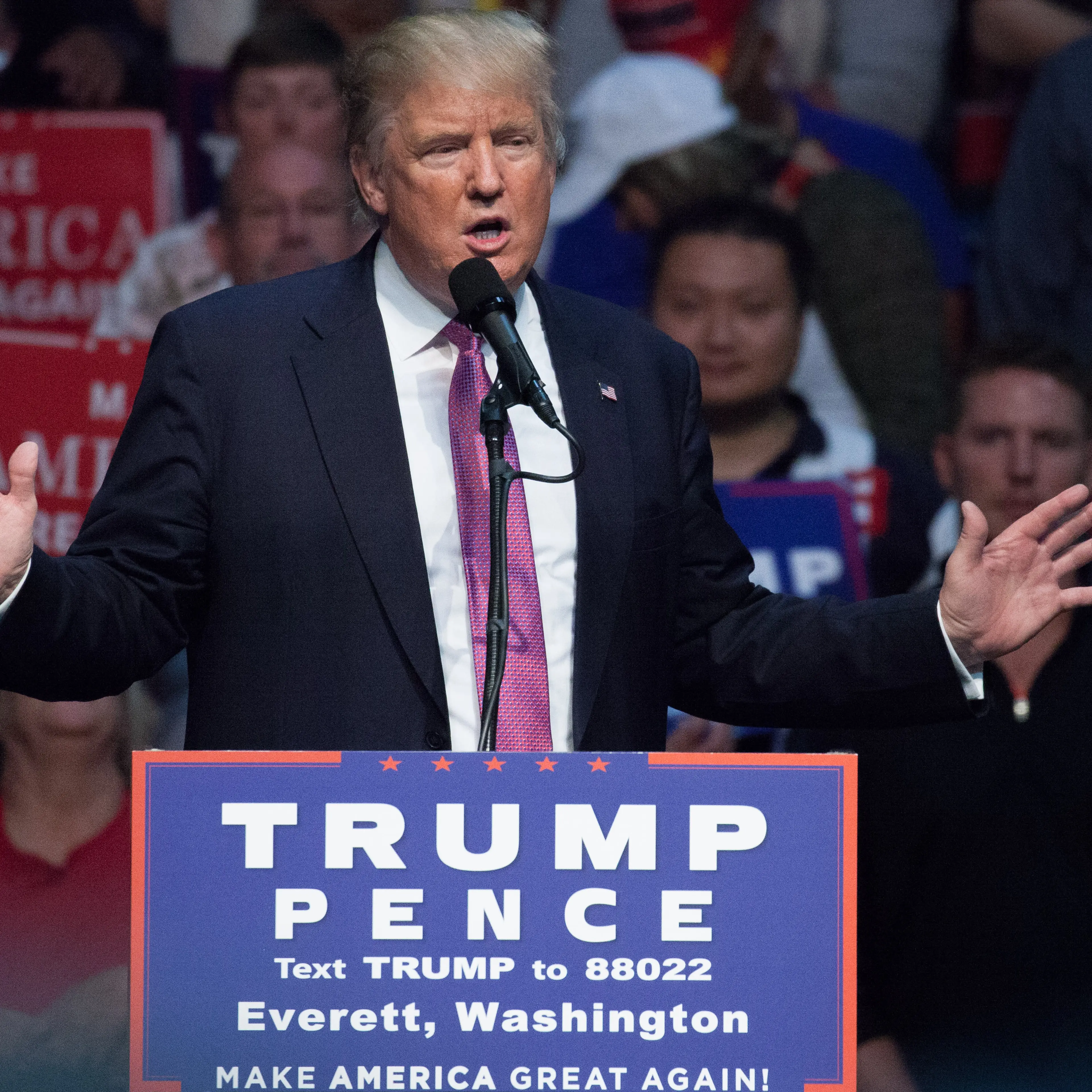 Donald Trump Campaigns In Washington State