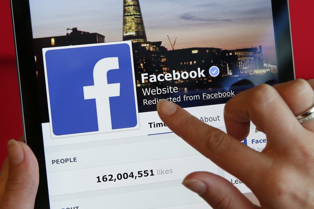 Can Facebook Facebook: Can Facebook's New Apps Be as Popular as Facebook?