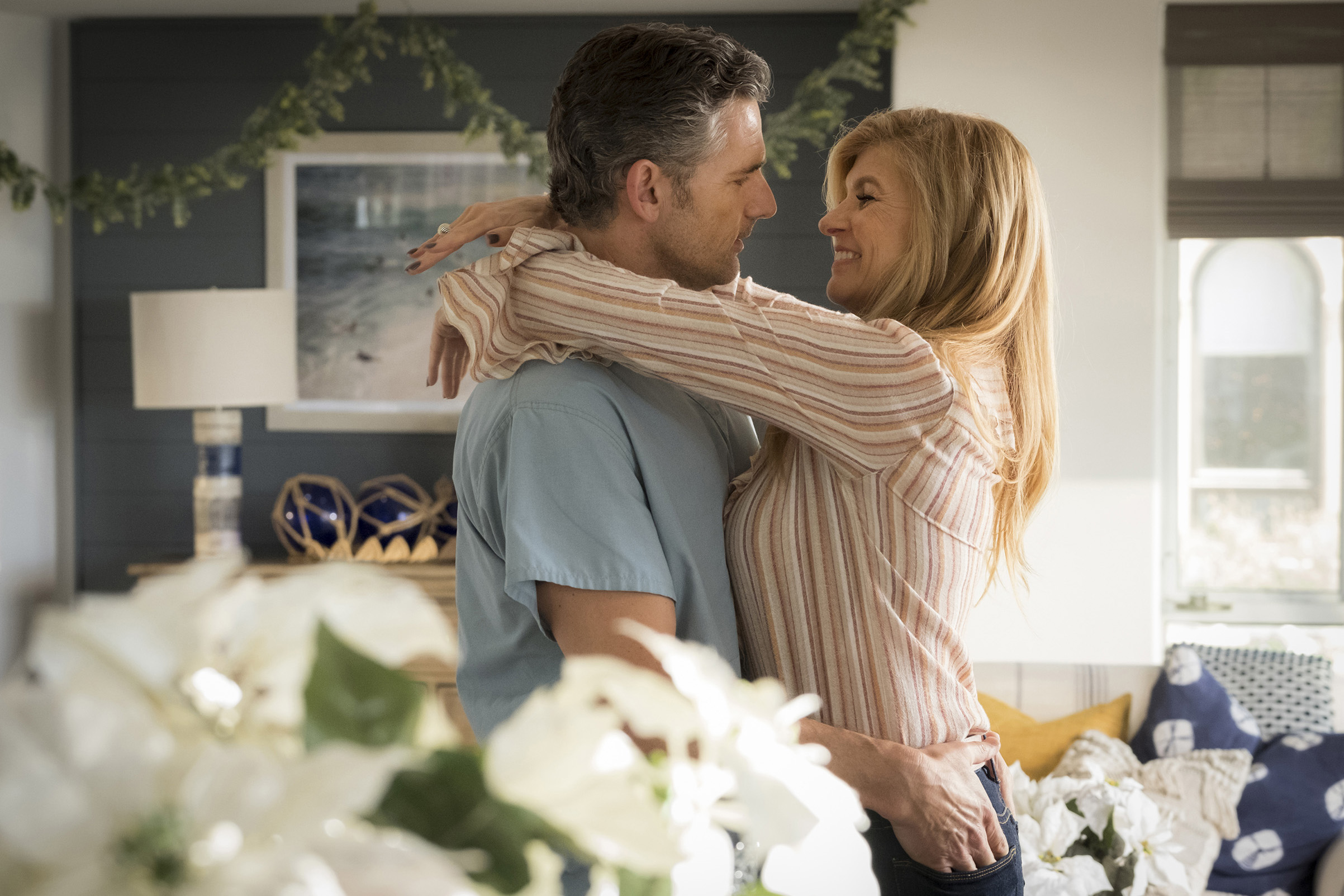 Eric Bana as John Meehan, Connie Britton as Debra Newell in 'Dirty John',