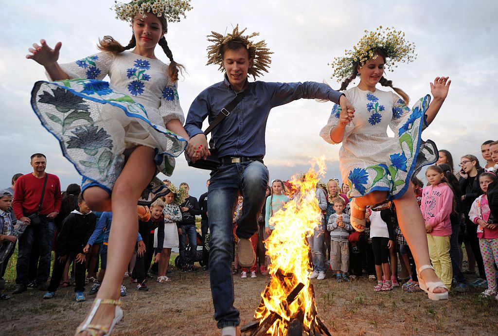 BELARUS-HOLIDAY-IVANA-KUPALA-FESTIVAL