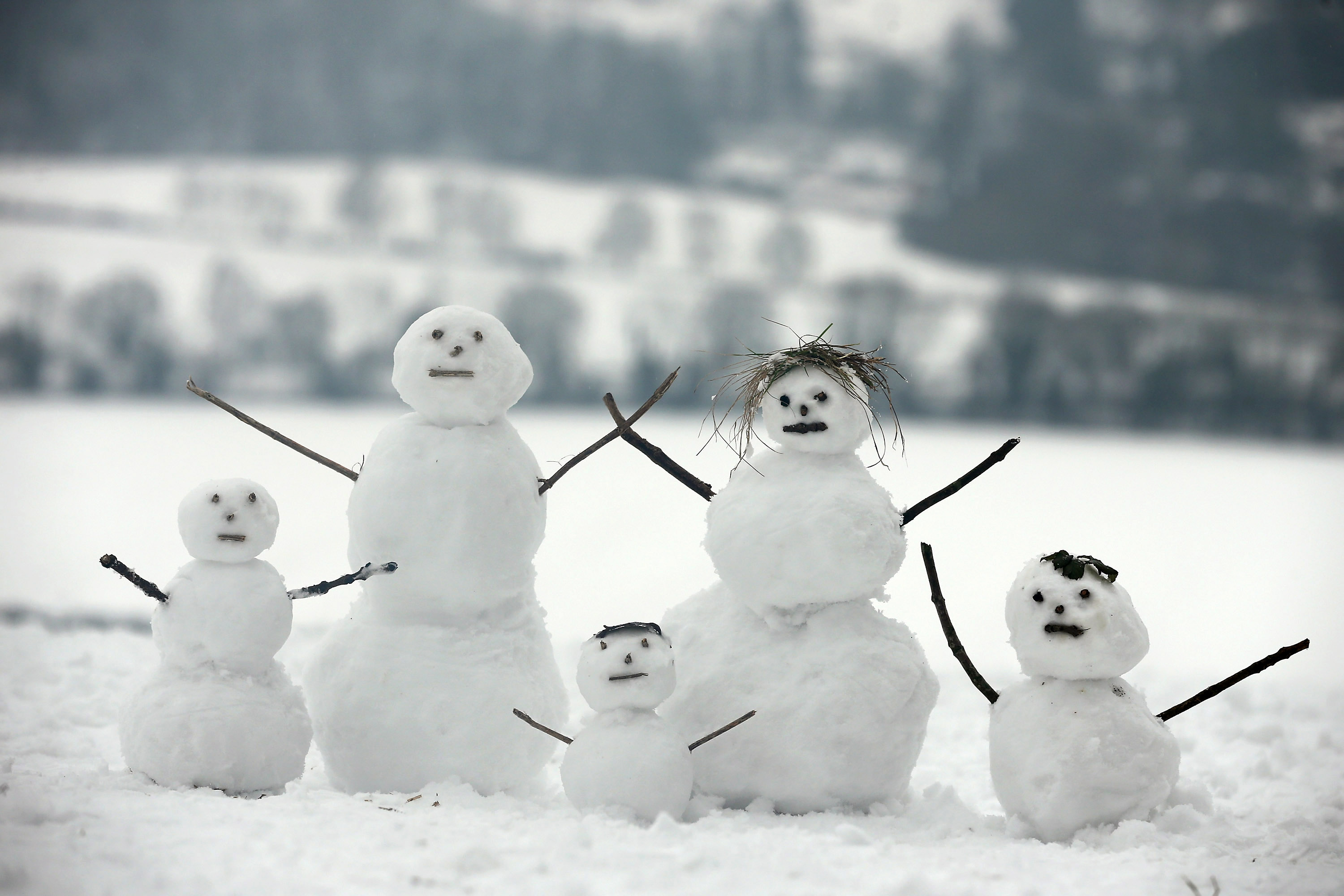 UK Hit By Heavy Snow Fall
